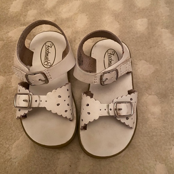 FootMates Ariel Sandal size 6 - Picture 1 of 4